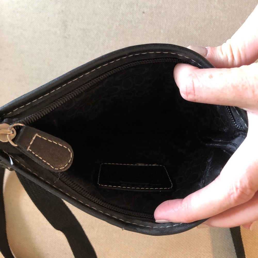 Coach Crossbody - Picture 2 of 3